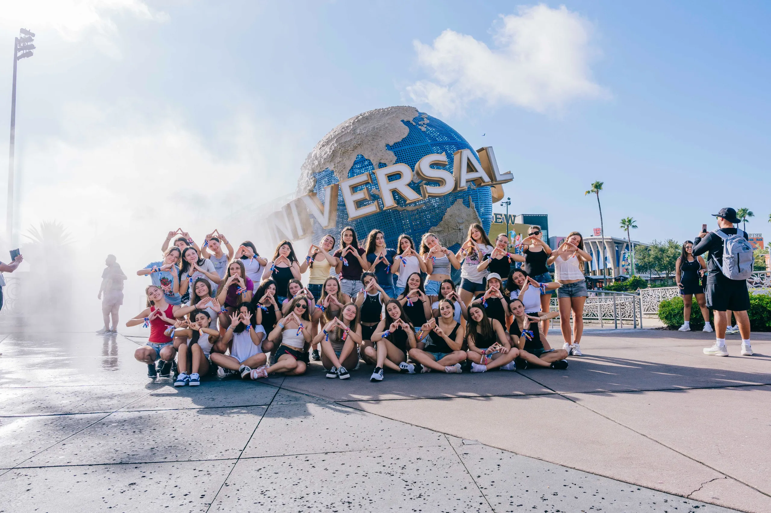 Grupo disfrutando su viaje de 15